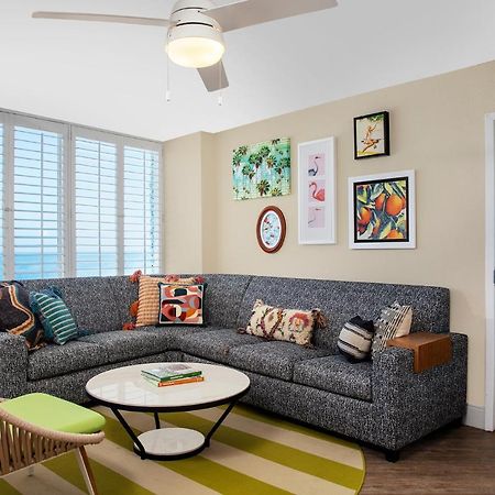 Bellwether Beach Resort St. Pete Beach Exterior foto