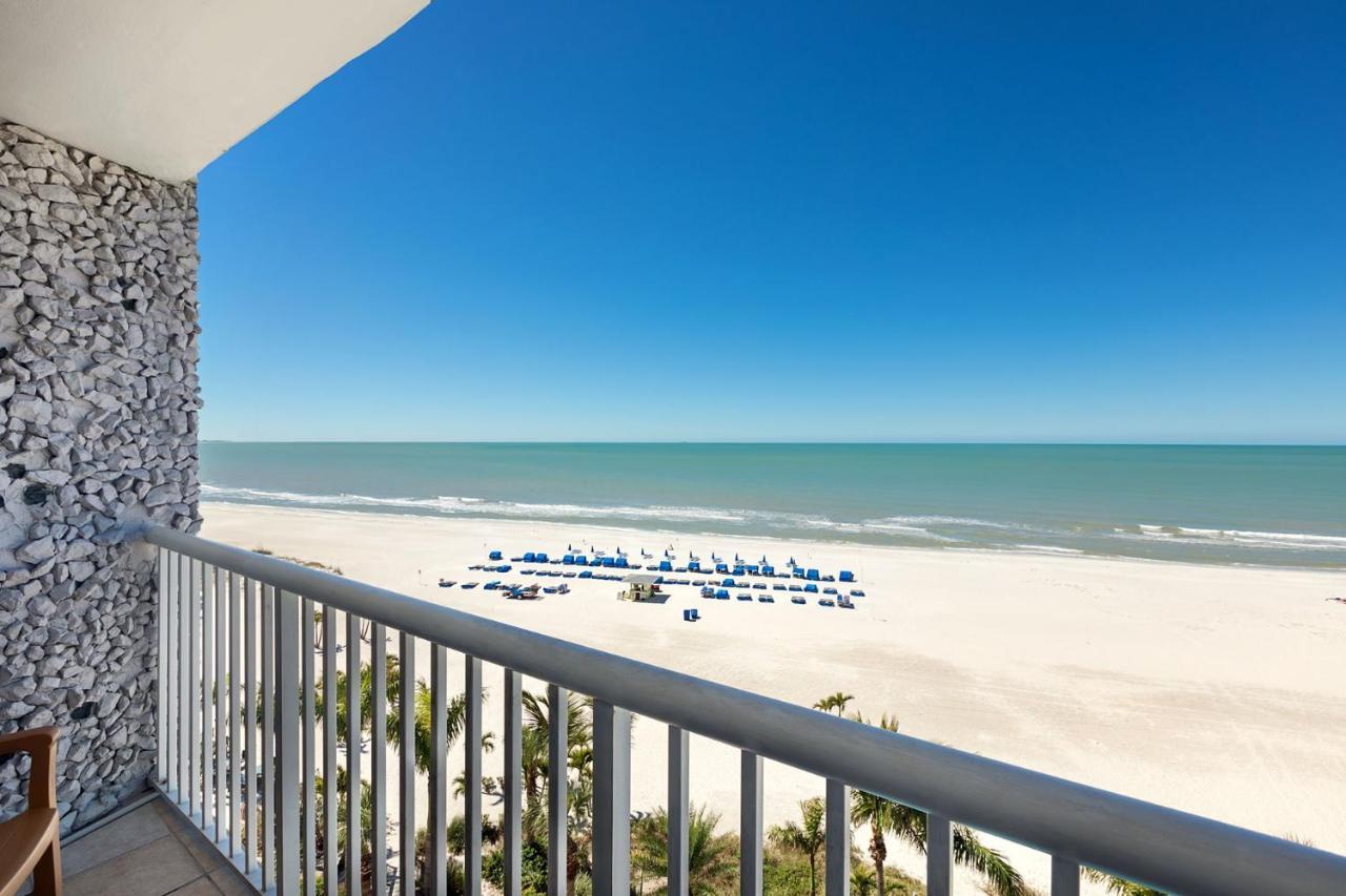 Bellwether Beach Resort St. Pete Beach Exterior foto