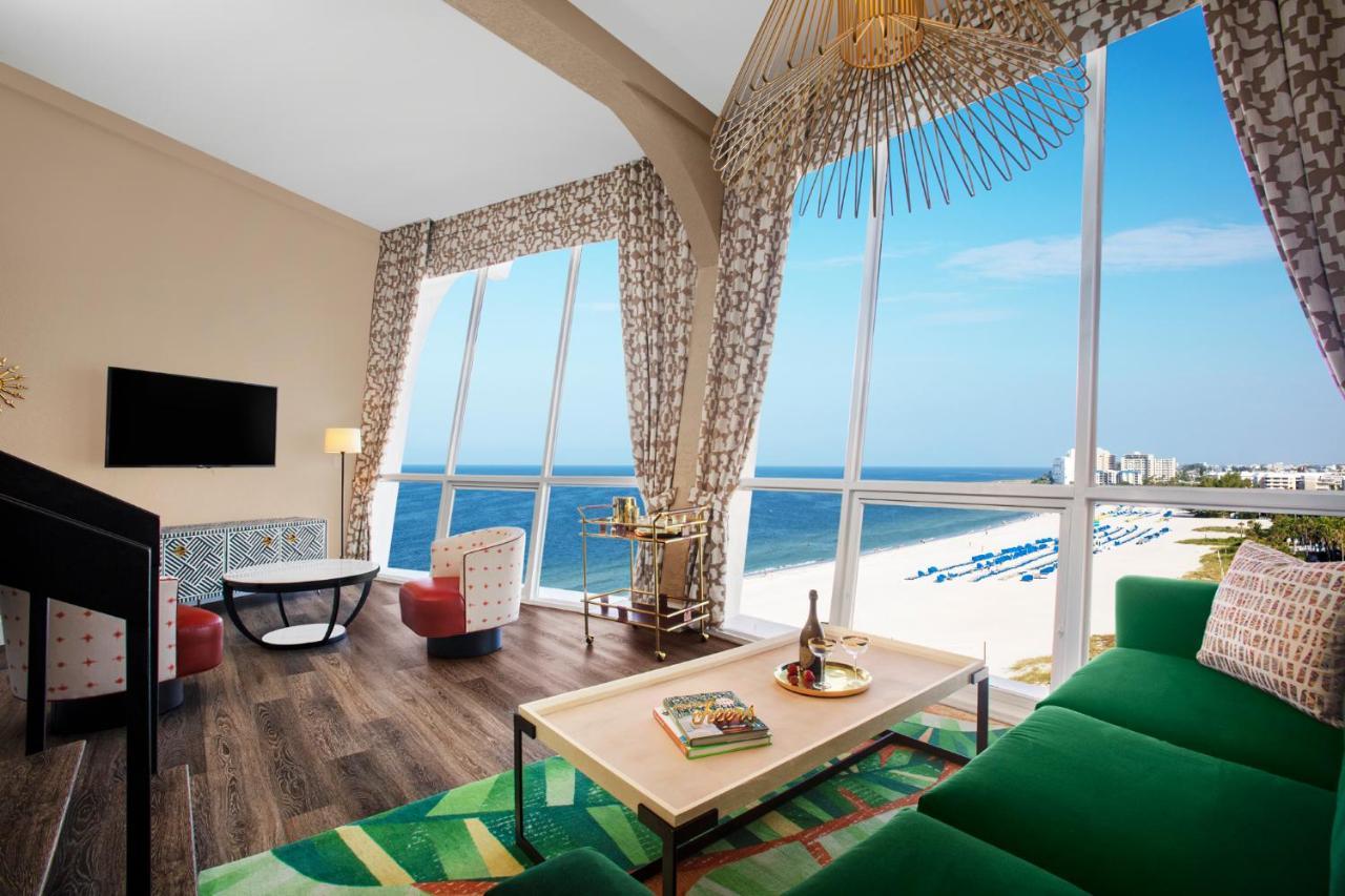 Bellwether Beach Resort St. Pete Beach Exterior foto