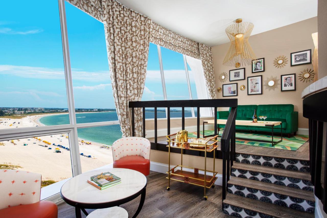 Bellwether Beach Resort St. Pete Beach Exterior foto