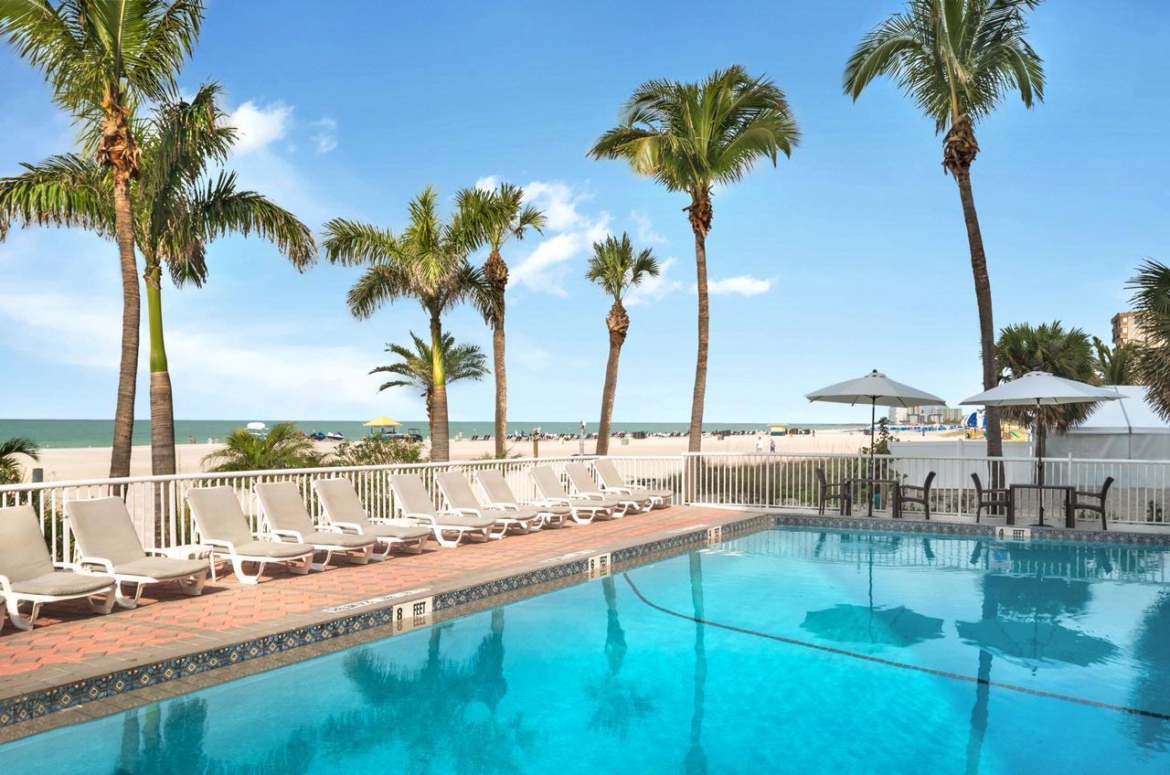 Bellwether Beach Resort St. Pete Beach Exterior foto