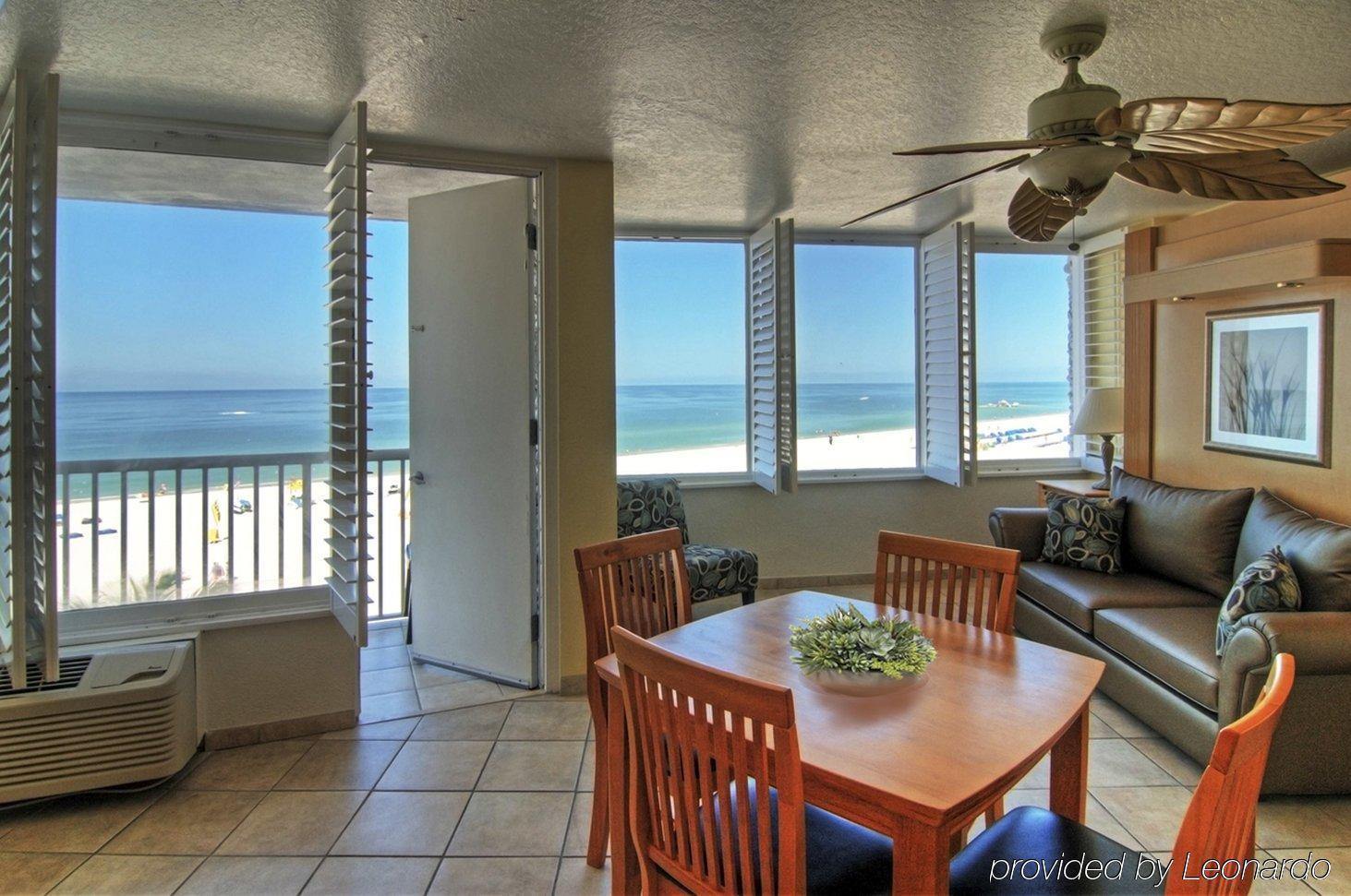 Bellwether Beach Resort St. Pete Beach Exterior foto