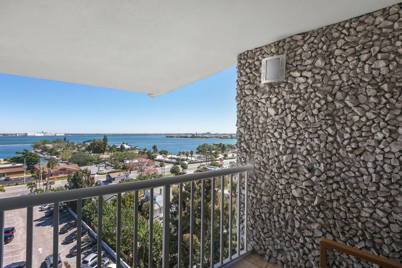 Bellwether Beach Resort St. Pete Beach Exterior foto